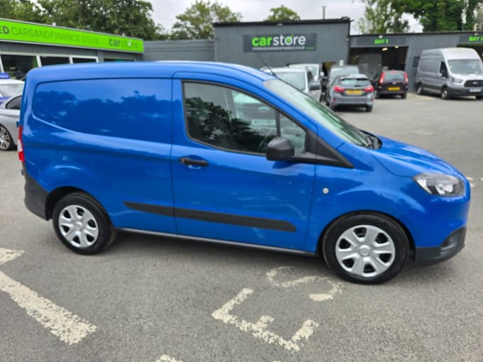 2024 Ford Transit Courier