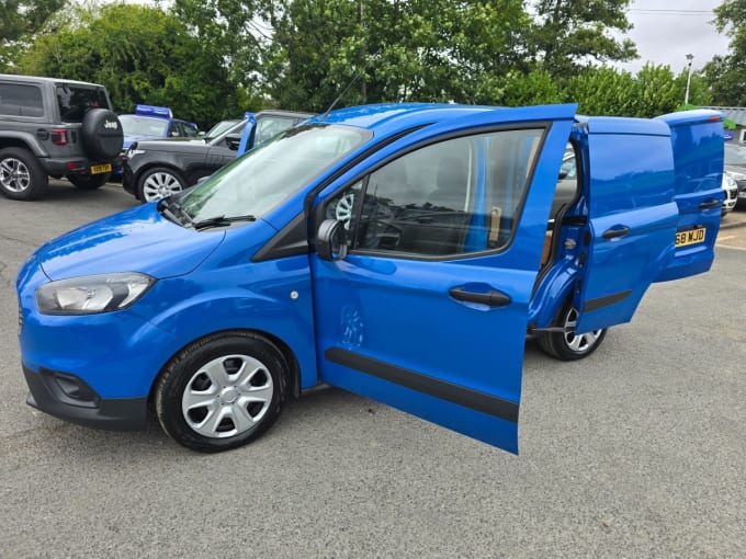 2024 Ford Transit Courier