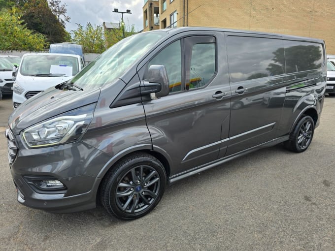 2024 Ford Transit Custom