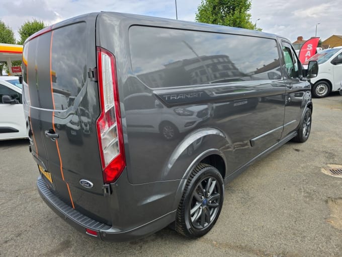 2024 Ford Transit Custom