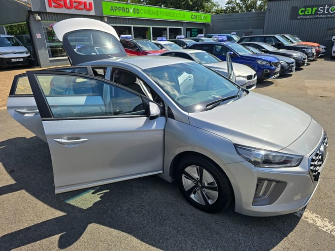 2024 Hyundai Ioniq