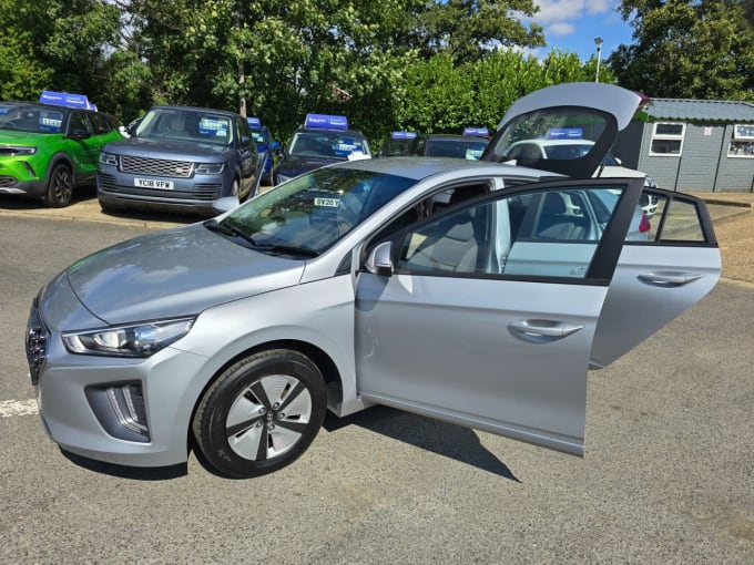 2024 Hyundai Ioniq