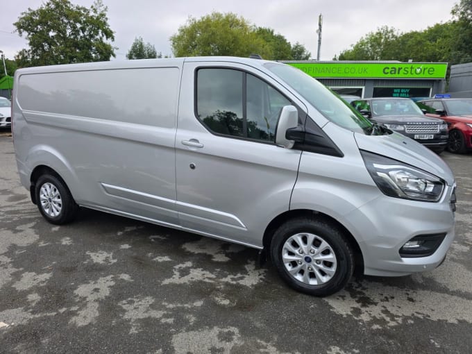 2024 Ford Transit Custom