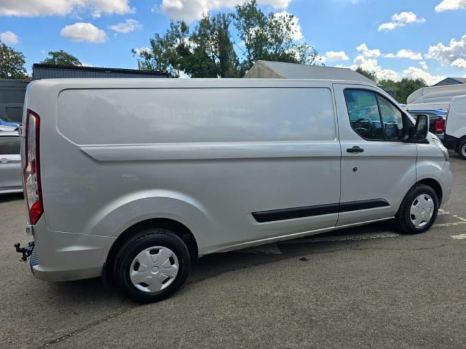 2024 Ford Transit Custom