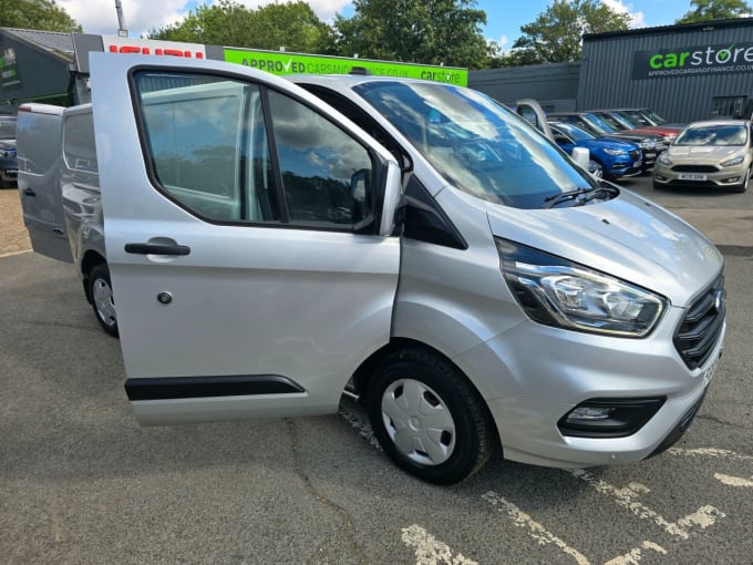 2024 Ford Transit Custom