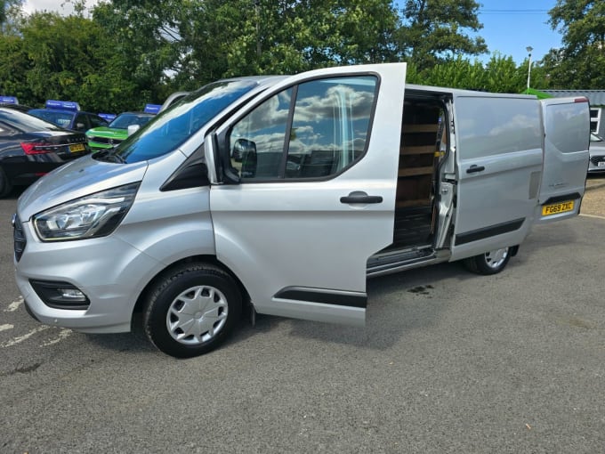 2024 Ford Transit Custom