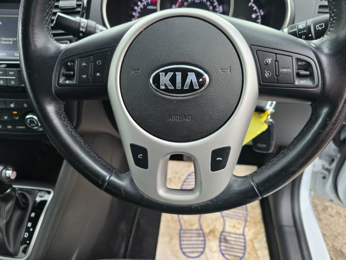 2025 Kia Venga