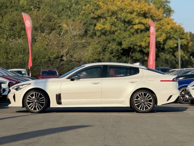 2024 Kia Stinger