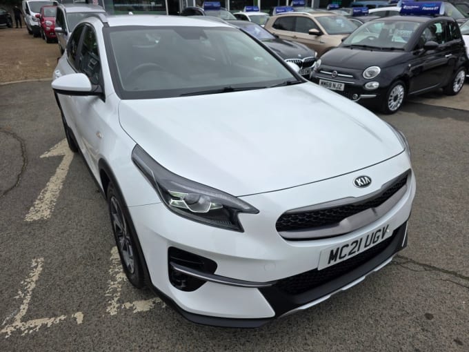 2025 Kia Xceed