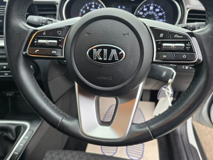 2025 Kia Xceed