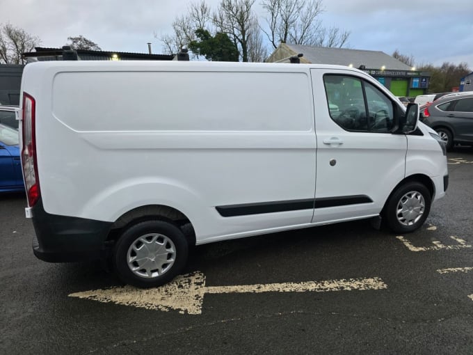 2025 Ford Transit Custom