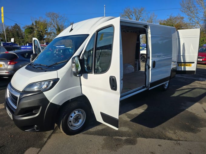 2025 Peugeot Boxer