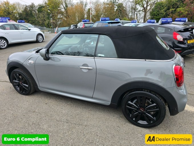 2025 Mini Convertible