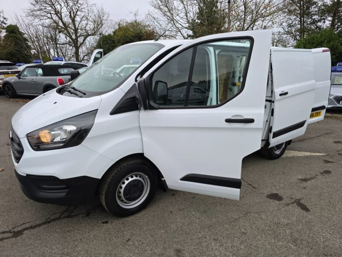 2025 Ford Transit Custom