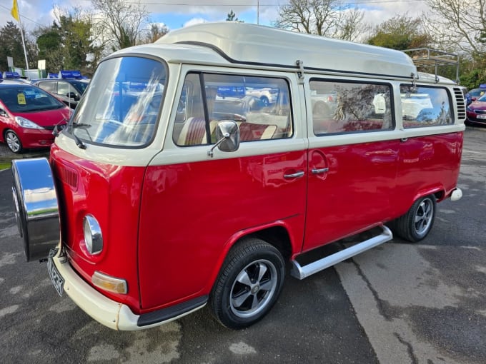 2025 Volkswagen Transporter