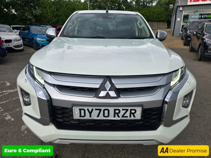2025 Mitsubishi L200