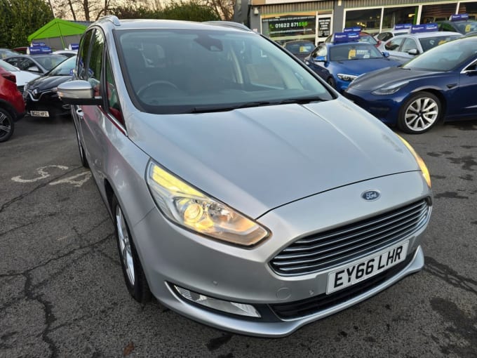 2025 Ford Galaxy