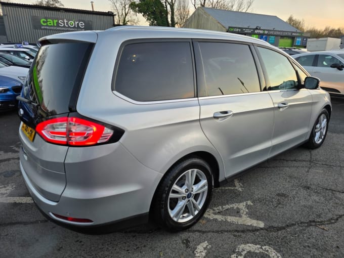 2025 Ford Galaxy