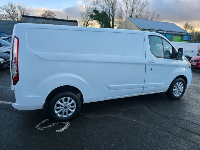 2025 Ford Transit Custom