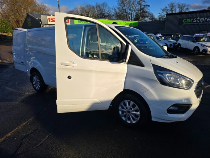 2025 Ford Transit Custom