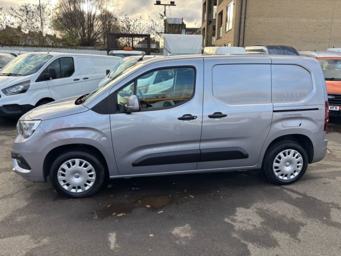 2025 Vauxhall Combo