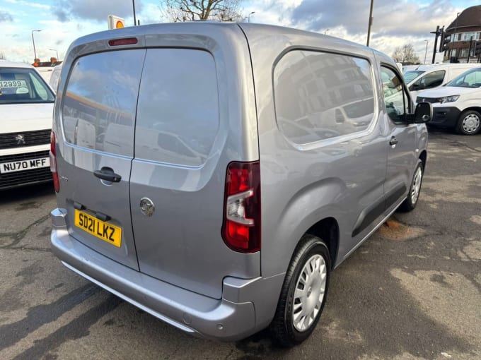 2025 Vauxhall Combo