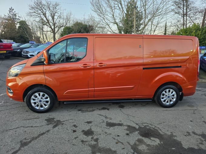 2025 Ford Transit Custom