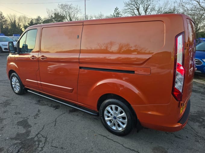 2025 Ford Transit Custom