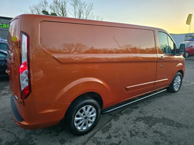 2025 Ford Transit Custom