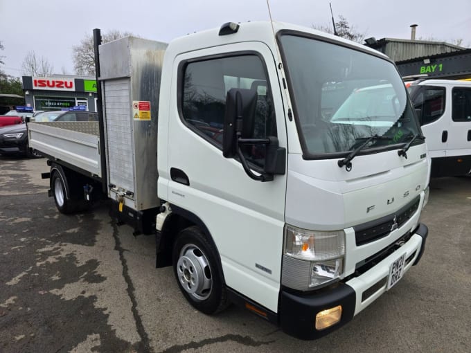 2025 Mitsubishi Canter