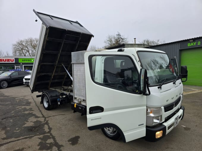 2025 Mitsubishi Canter