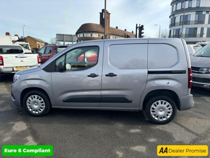 2025 Vauxhall Combo