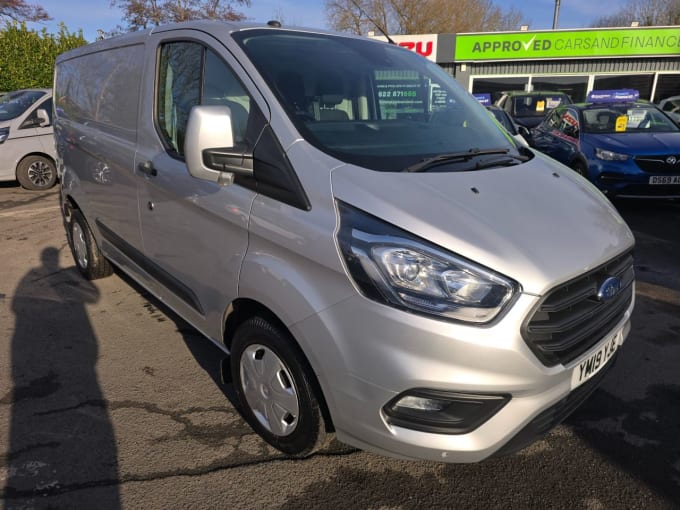 2025 Ford Transit Custom