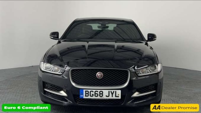 2025 Jaguar Xe