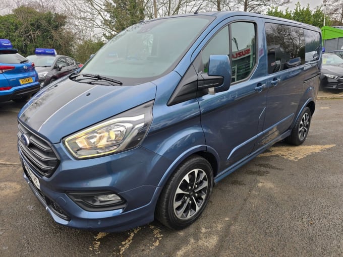 2025 Ford Transit Custom