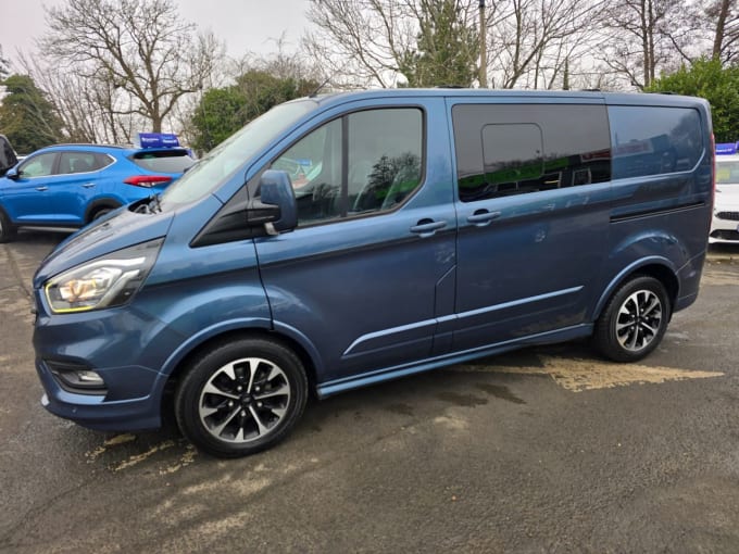 2025 Ford Transit Custom