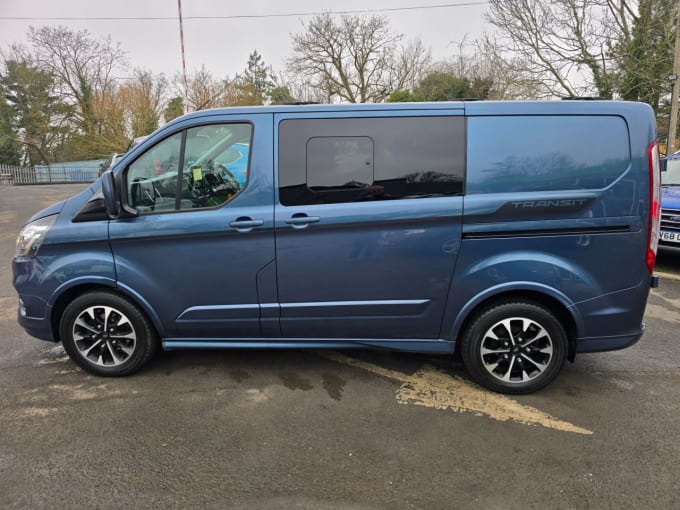 2025 Ford Transit Custom