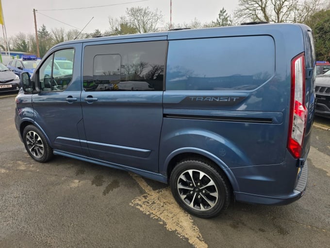 2025 Ford Transit Custom