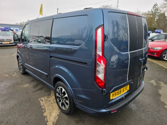 2025 Ford Transit Custom