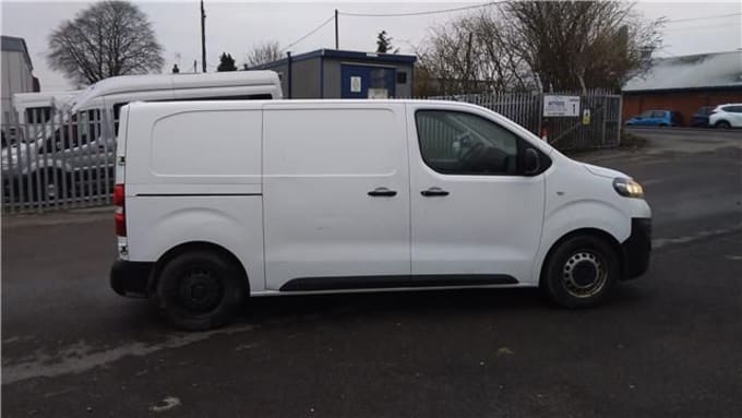 2025 Vauxhall Vivaro