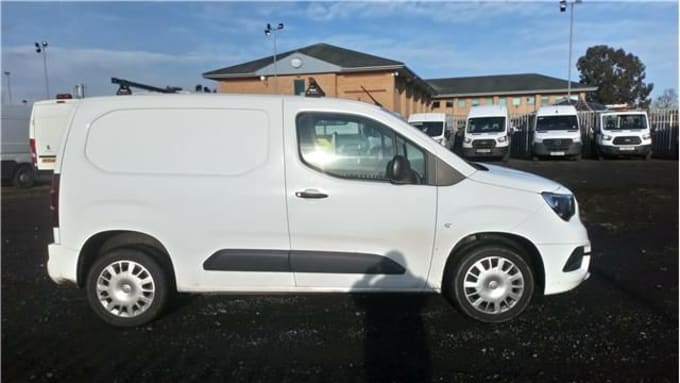 2025 Vauxhall Combo