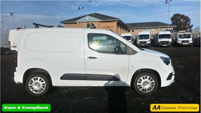 2025 Vauxhall Combo