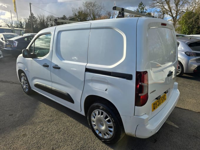 2025 Vauxhall Combo