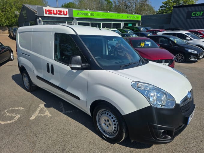 2025 Vauxhall Combo