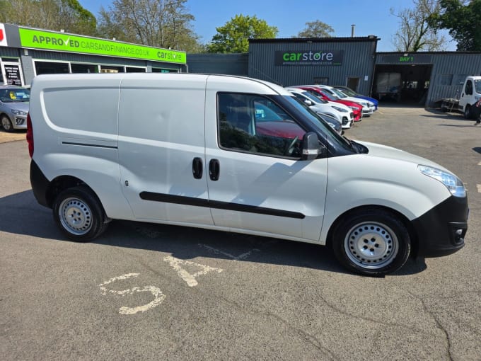 2025 Vauxhall Combo