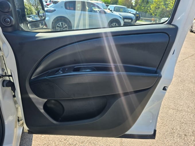 2025 Vauxhall Combo