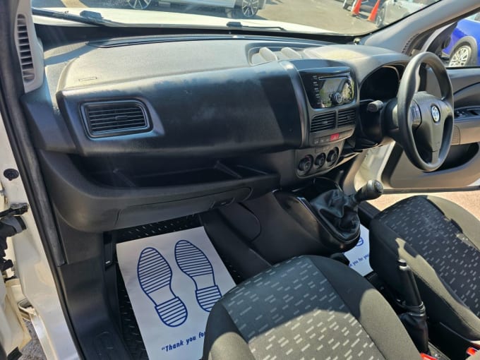 2025 Vauxhall Combo