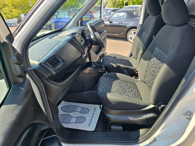 2025 Vauxhall Combo