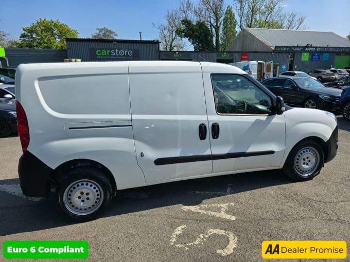 2025 Vauxhall Combo