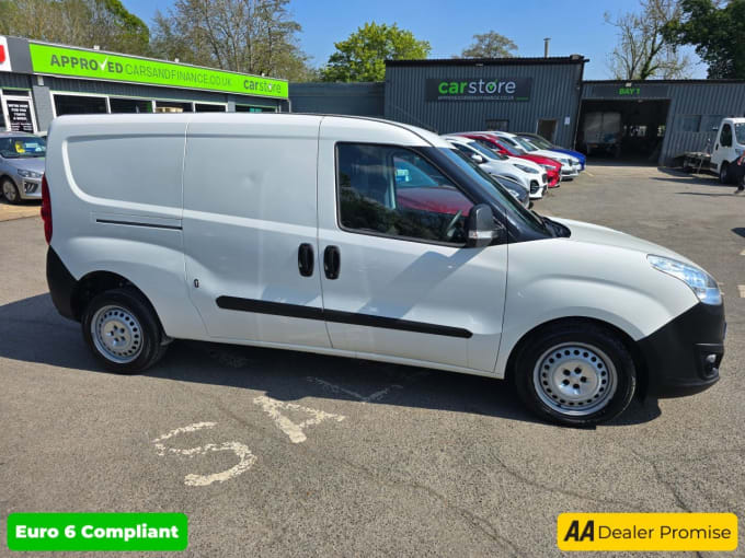 2025 Vauxhall Combo